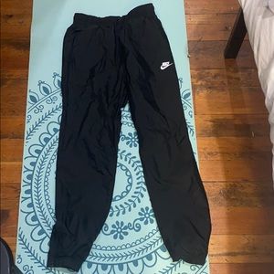 Windbreaker pants/ sweat pants